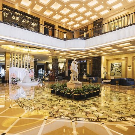 Chateau Star River Pudong Шанхай Экстерьер фото